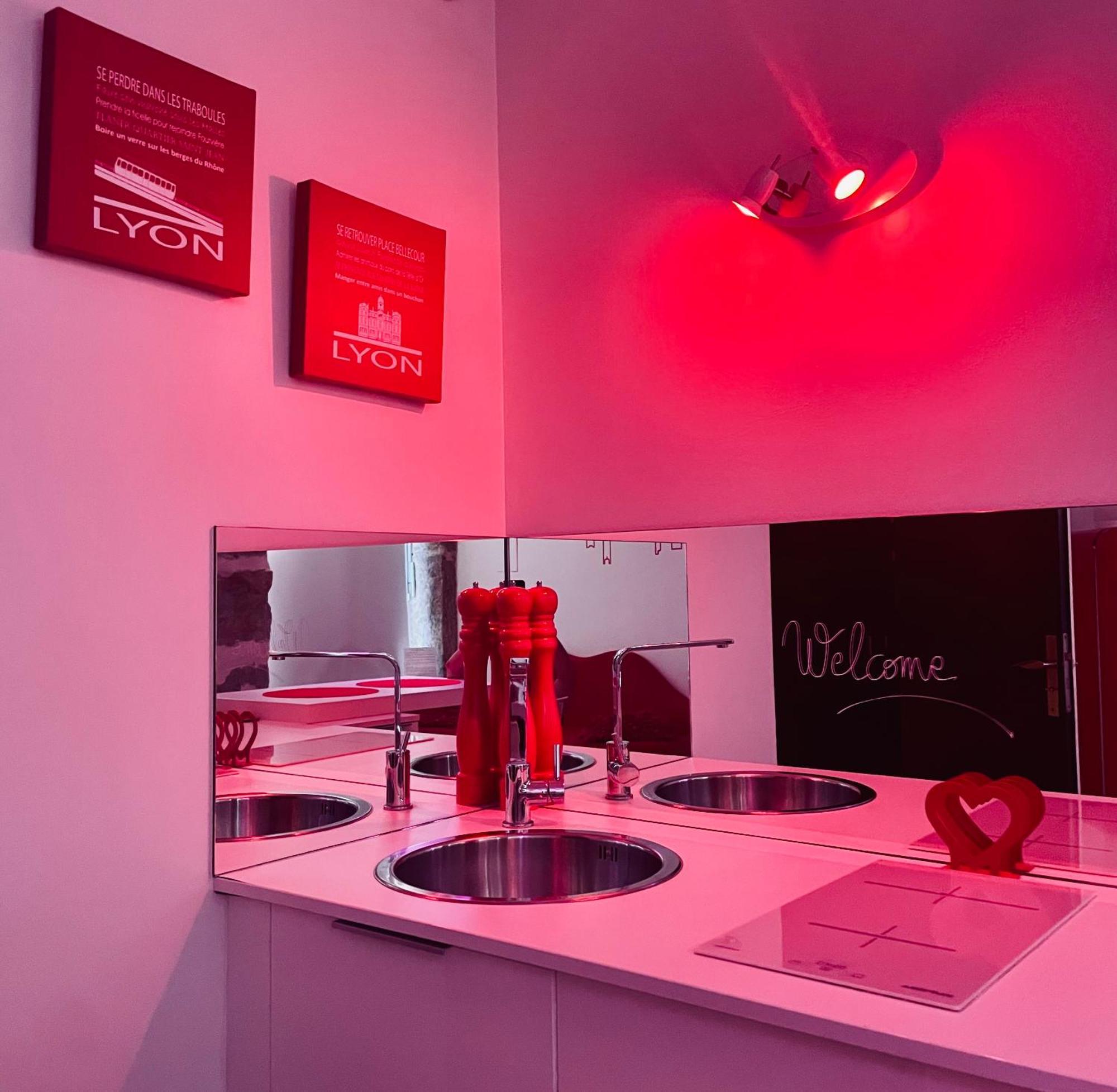 Ly'Ove Apartment Lyon Bagian luar foto
